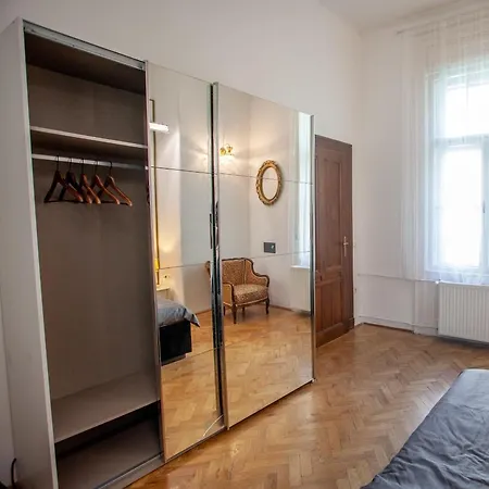 Apartamento Basilica -quiet, Privat, Balcony, The Area *