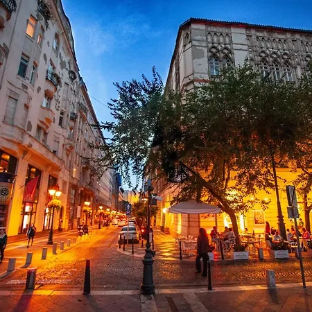 Basilica -quiet, Privat, Balcony, The Area Apartament Budapesta