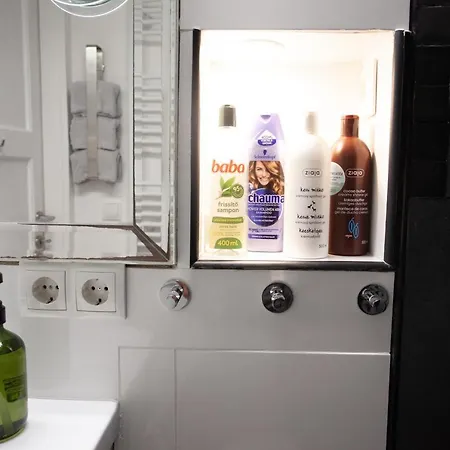 Basilica -quiet, Privat, Balcony, The Area *