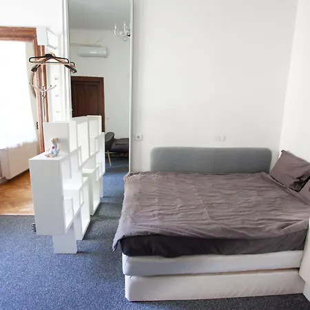 Apartamento Basilica -quiet, Privat, Balcony, The Area *