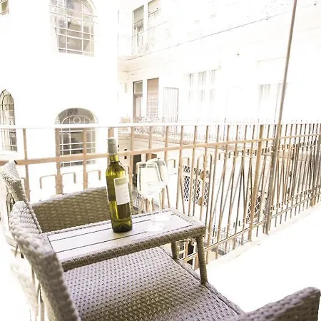 Basilica -quiet, Privat, Balcony, The Area *
